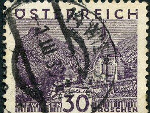1932