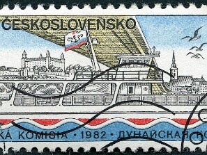 1982