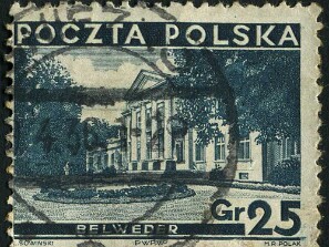 1935