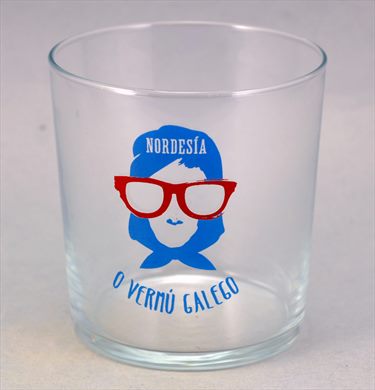 Nordesia O Vermu Galego (mulher)