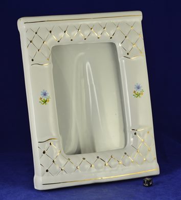 Moldura de ceramica