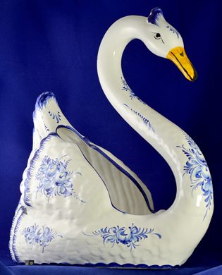 Floreira em ceramica em forma de cisne