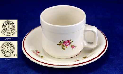 Chavena de cafe (flores) (Fabrica de Loica de Sacavem)