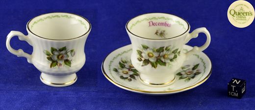 Chavena com flores December (Queens)