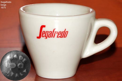 Segafredo (circular) (beige) (IPA)