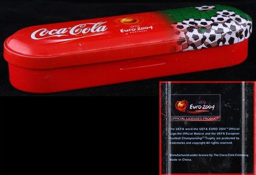 Coca-Cola - Estojo metalico para canetas (Euro 2004)