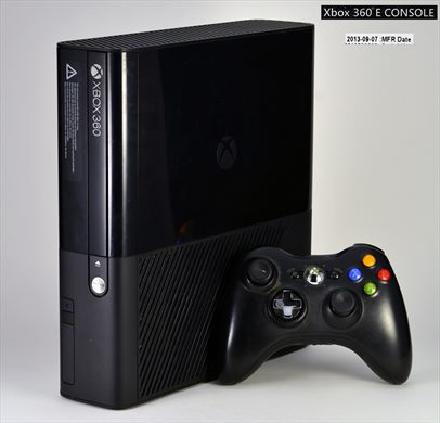 XBOX 360 E black 2013