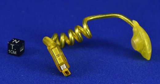 Worm light yellow