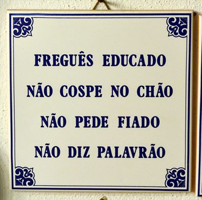 Fregues educado...