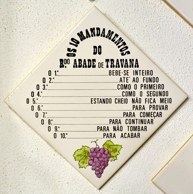 Os 10 mandamentos do Rdo. Abade de Travana