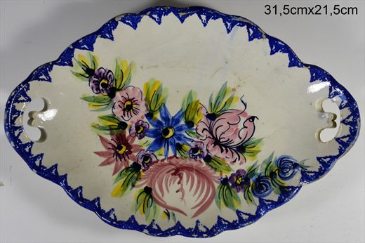 Travessa de faianca antiga com motivos florais pintada a mao