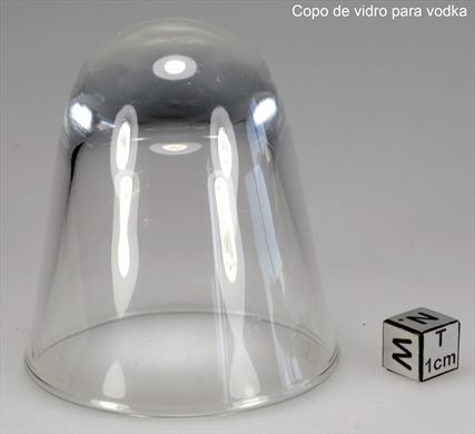 Copo vidro para vodka
