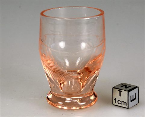 Copo vidro pequeno cor-de-rosa