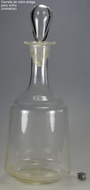 Garrafa de vidro antiga para vinho (cristalina)