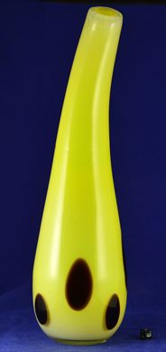 Jarra de vidro amarelo