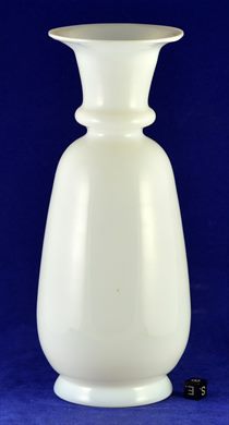 Jarra de vidro branco