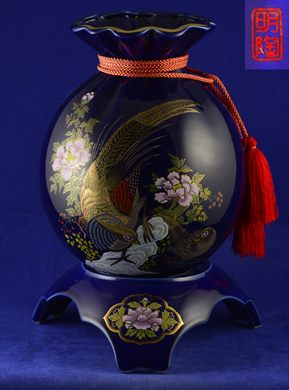 Vaso ornamental em porcelana Mei Nan