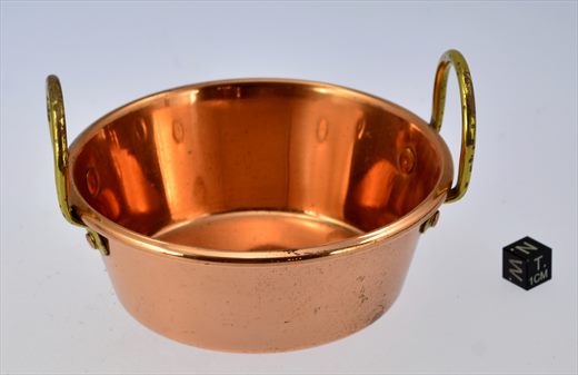 Tacho de latao