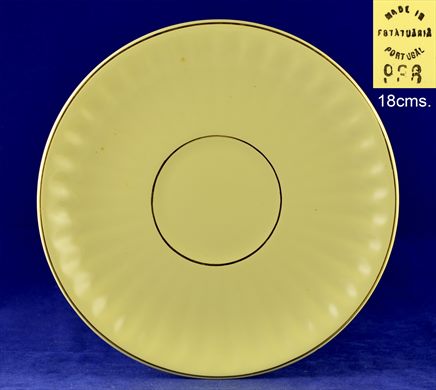Prato amarelo (Estatuaria)