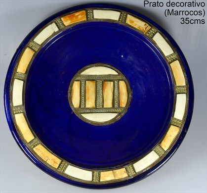 Prato decorativo com metal e osso (Marrocos)