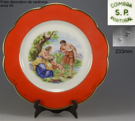 Prato de ceramica decorativo anos 50 23,3cms (S.P. Coimbra)