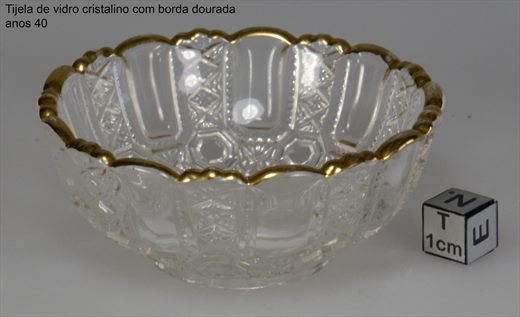 Tigela de vidro cristalino com borda dourada anos 40