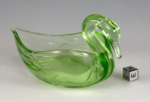 Taca em forma de cisne anos 40