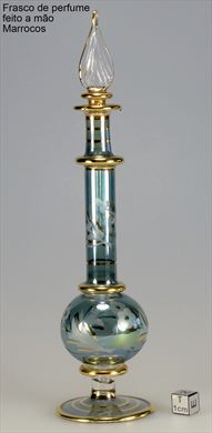 Frasco de perfume feito a mao azul com corpo esferico e gargalo alto (Marrocos)