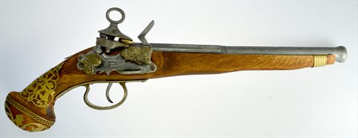 Pistola antiga (replica)