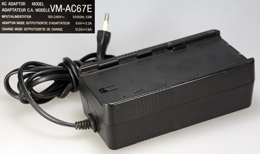 Hitachi VM-AC67E AC Adapter