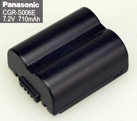 Panasonic battery CGR-S006E