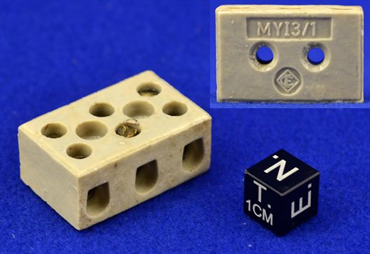 Conector ceramico tripolar