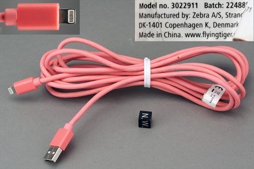 USB A to Lightning 3022911 pink