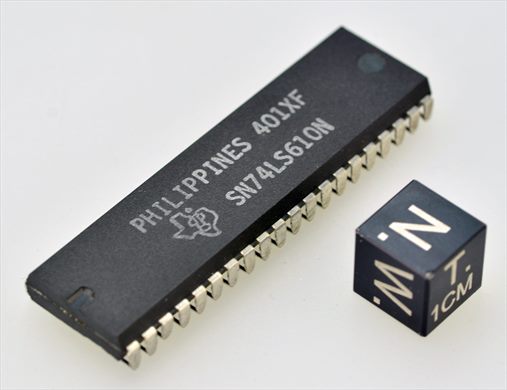 Texas Instruments SN74LS610N Special Application Memory Device Mapper
