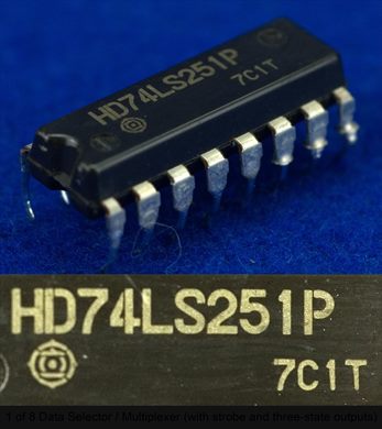 Hitachi HD74LS251P Data selector-Multiplexer