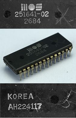 MOS 251641-02 2684 - Korea AH224117 - Programmable Logic Array (PLA) for Commodore