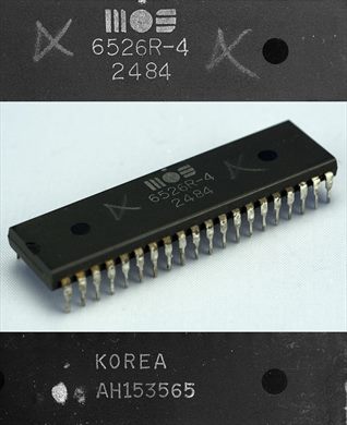 MOS 6526R-4 2484 - CIA Complex Interface Adapter for C64