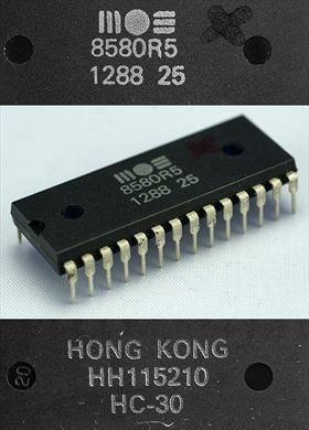 MOS 8580R5 1288 25 - Hong Kong HH115210 HC-30 - Sid Chip for Commodore 64