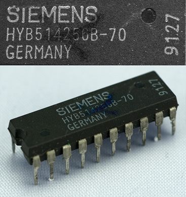 Siemens HYB514256A-70 9045 9127 Germany