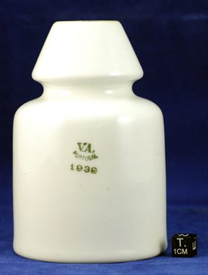 Isolador de passagem (ceramica) (mod C1) (Vista Alegre) branco 1939