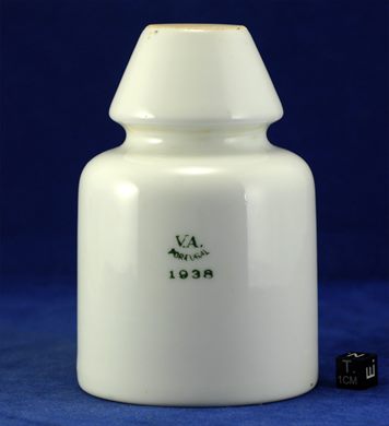 Isolador de passagem (ceramica) (mod C2) (Vista Alegre) branco 1938