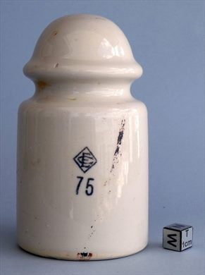 Isolador de passagem 75 (ceramica) (mod G2) (EC) creme