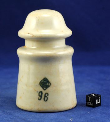 Isolador de passagem (ceramica) (mod G2) (EC) creme 96
