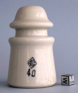 Isolador de passagem (ceramica) (mod G2) (EC) creme 40