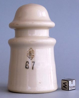 Isolador de passagem (ceramica) (mod G2) (EC) creme 67