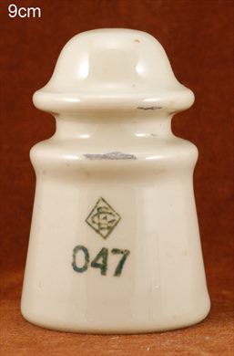 Isolador de passagem (ceramica) (mod G2) (EC) creme 047