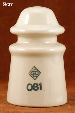 Isolador de passagem (ceramica) (mod G2) (EC) creme 081