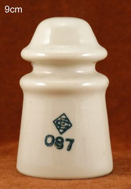 Isolador de passagem (ceramica) (mod G2) (EC) creme 087