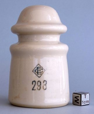 Isolador de passagem (ceramica) (mod G2) (EC) creme 293