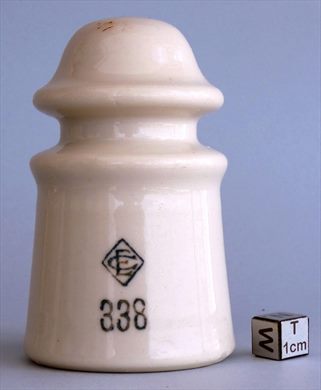Isolador de passagem (ceramica) (mod G2) (EC) creme 338